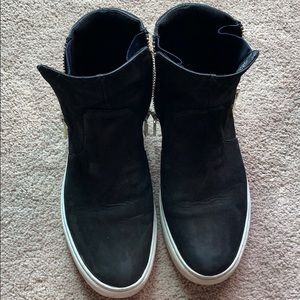 Make an offer! Kenneth Cole black Kiera